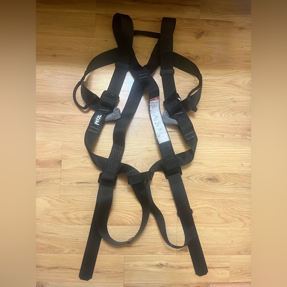 Petzl full body 8003 harness